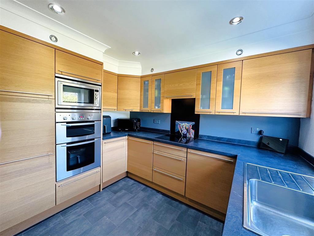 Kitchen.jpg