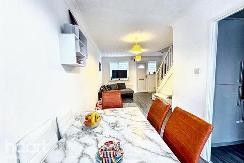 2 bedroom terraced house for sale, Grenadiers Drive, Chatteris