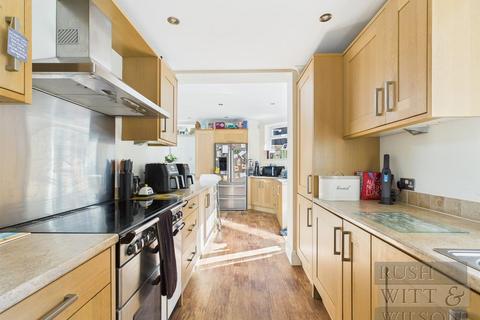 3 bedroom semi-detached house for sale, St. Helens Road, Hastings
