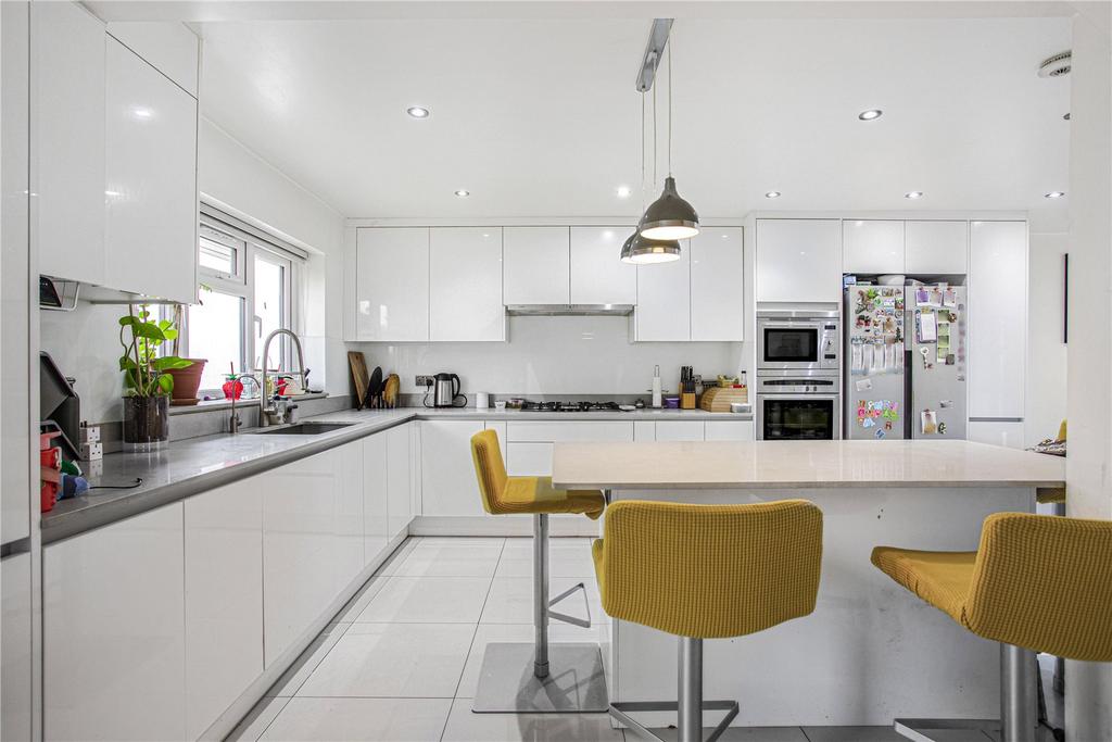 Kitchen/Dining