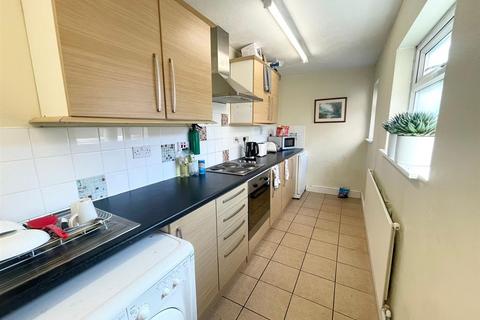 undefined, *£115pppw excluding bills* Beeston Road, Dunkirk, NG7 2JS - UON