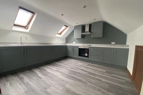 3 bedroom end of terrace house to rent, South Street, Northampton, NN1 5HS