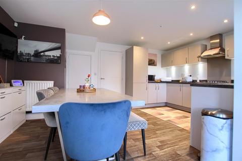 3 bedroom detached house for sale, Furrow Grange, Brookfield