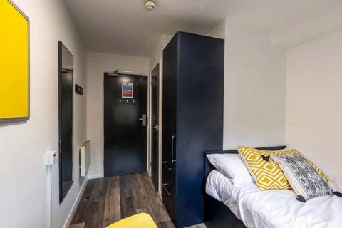House to rent, 15-A Woodhouse Flats University area Leeds