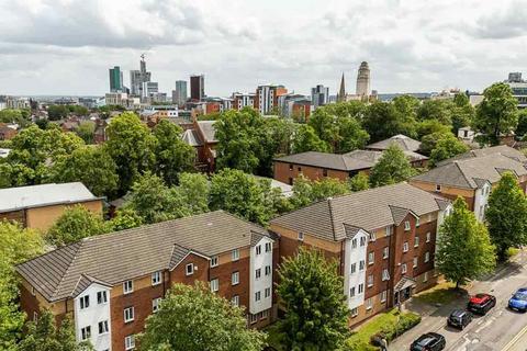 House to rent, 16-D Woodhouse Flats University area Leeds