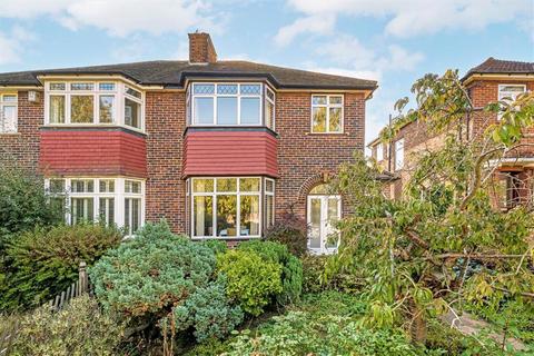 Ashridge Crescent, London SE18
