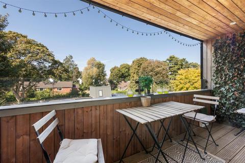 3 bedroom apartment for sale, 158, Foxley Lane, Purley CR8