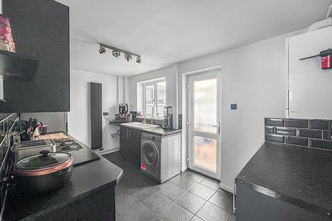 62 Chartwell Close, Werrington, Stoke-on-trent, ST9 0PQ