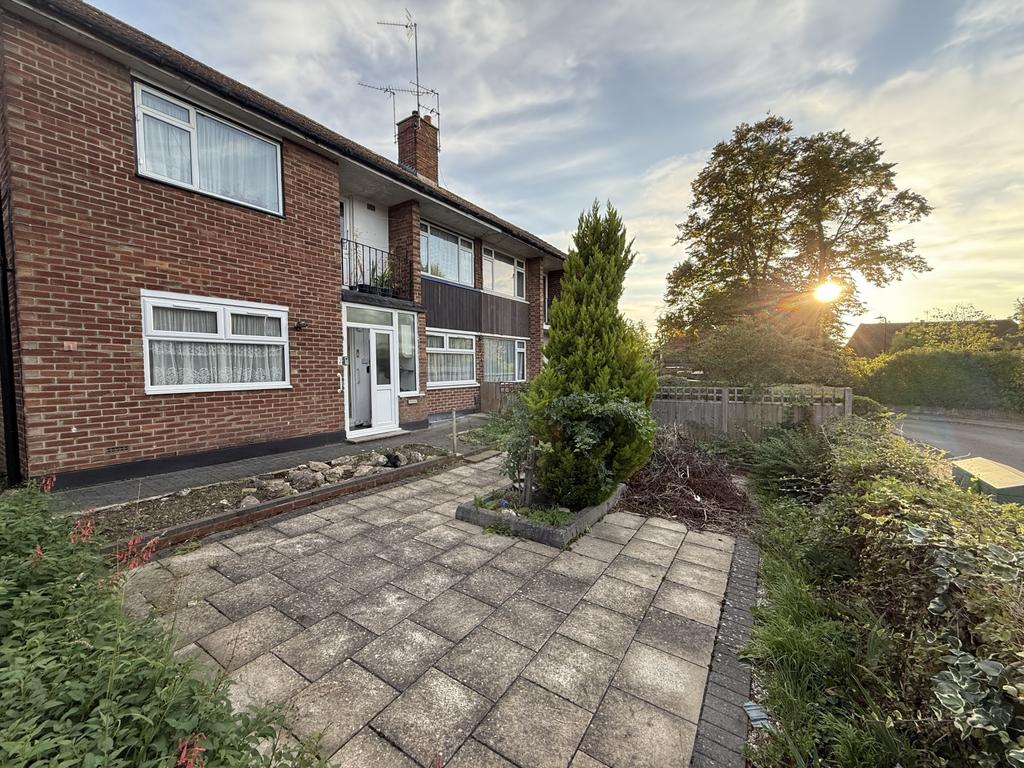 2 Bedroom Maisonette for Sale