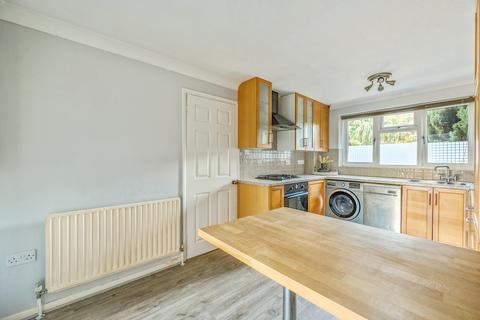 11 Chuters Close, Byfleet, West Byfleet, KT14 7QD