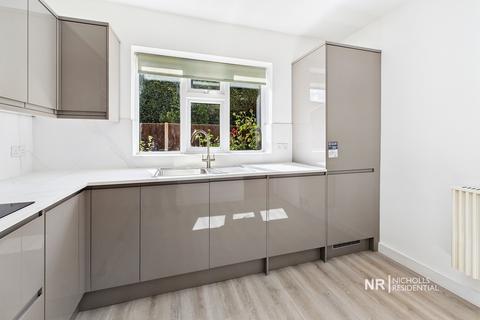 2 bedroom maisonette for sale, West Ewell KT19