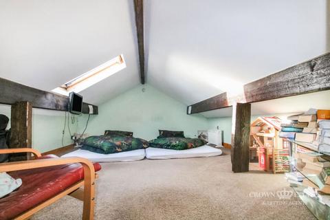 442 Blackburn Road, Blackburn, BB1 3NJ