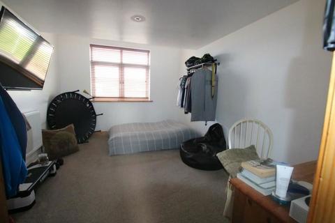 442 Blackburn Road, Blackburn, BB1 3NJ