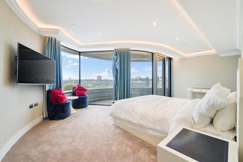 3 bedroom flat for sale, The Corniche, Albert Embankment, SE1