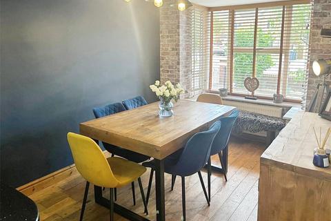 4 bedroom detached house for sale, Arundel Gardens, Barnsley S71
