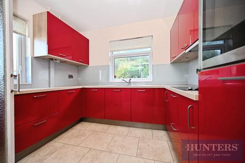 2 bedroom semi-detached bungalow for sale, Greenacre Park, Rawdon, Leeds