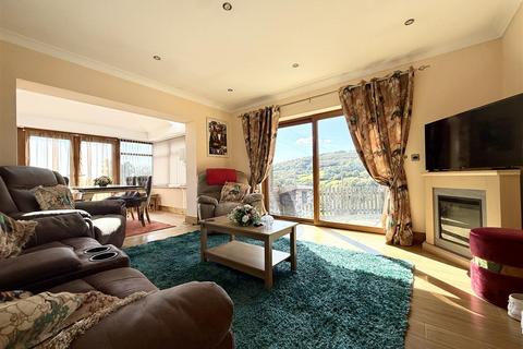 4 bedroom property with land for sale, Carmarthen Road, Swansea SA4