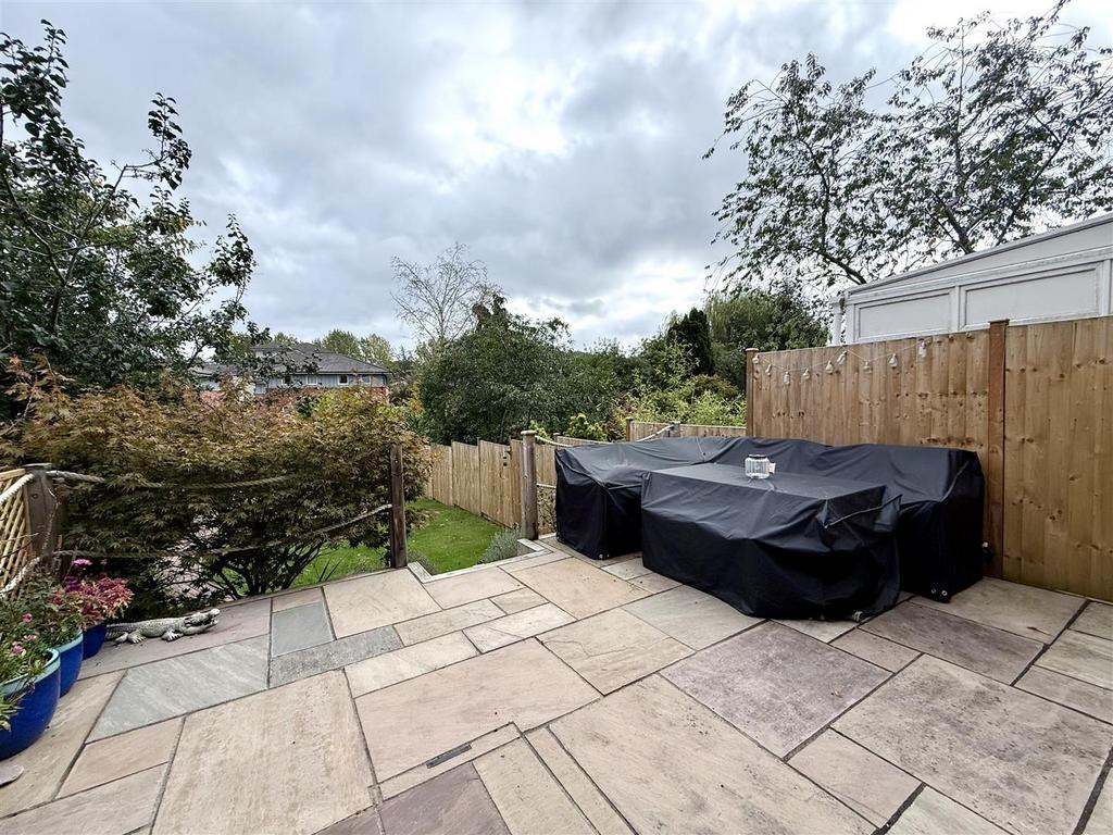 Generous Sized Rear Garden