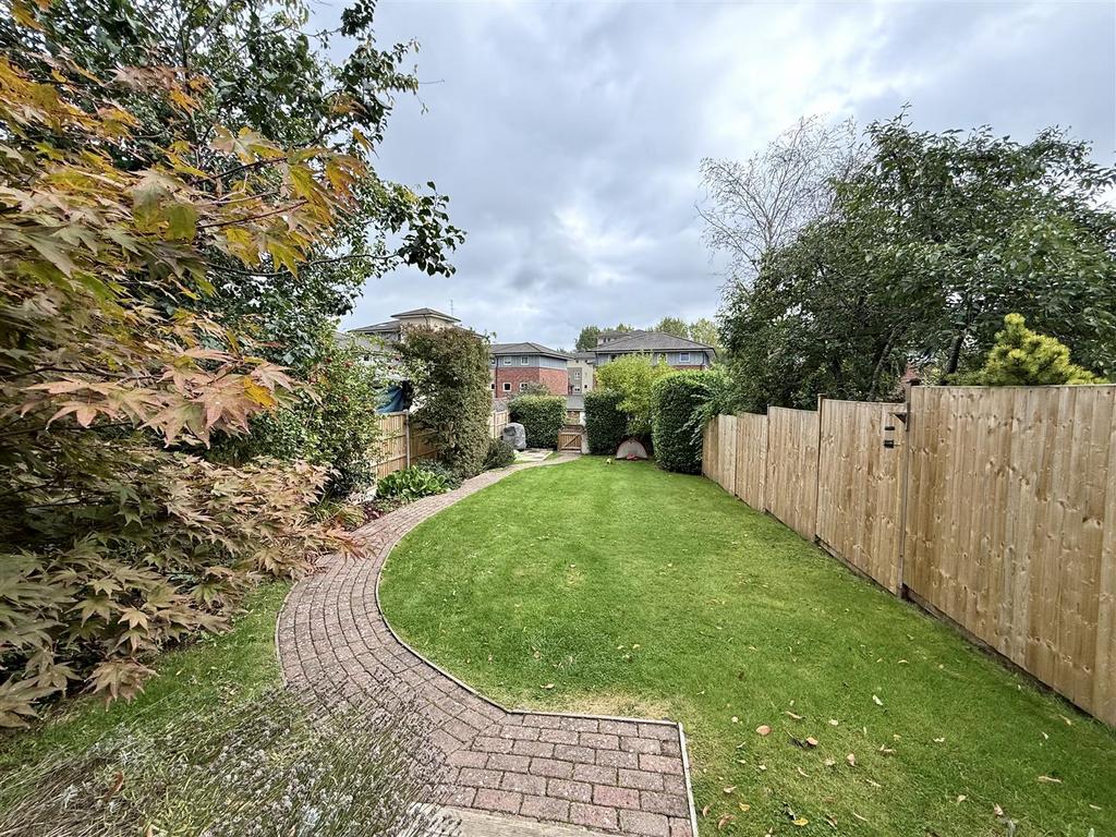 Generous Sized Rear Garden