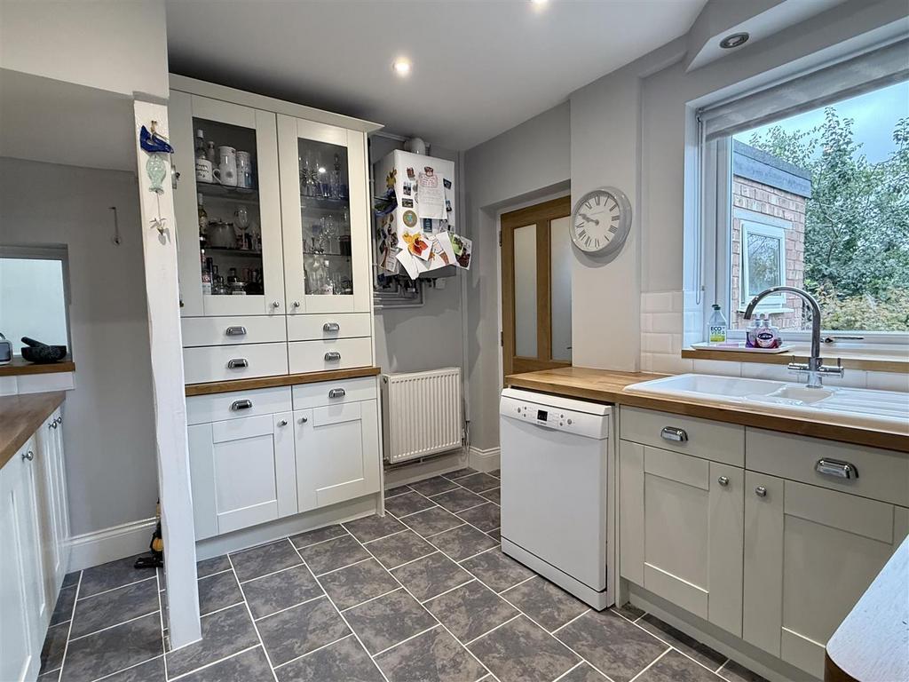 Fitted Kitchen