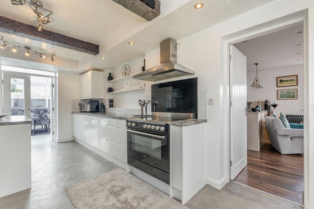 Kitchen/ dining room