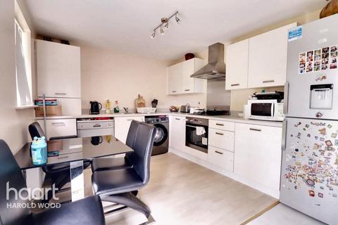 2 bedroom flat for sale, Brick Kiln Road, Harold Hill