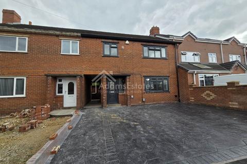 4 bedroom terraced house to rent, Hawthorne Avenue, Batley