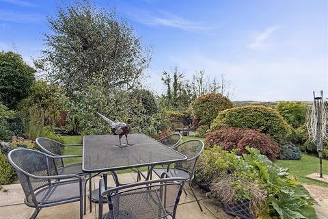 20 Andrew Road, Barnstaple, EX31 3AE