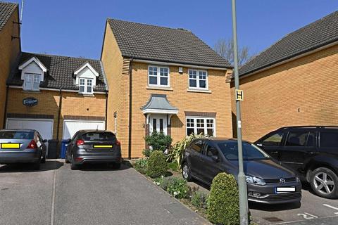 15 Tiverton Way, London, NW7 1GE