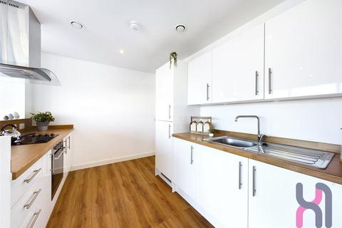 3 bedroom flat for sale, The Gateway, 15 Trafford Road, Salford, M5