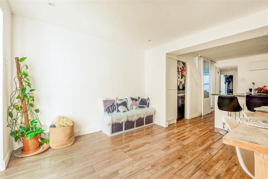 8 robertson road-6.jpg