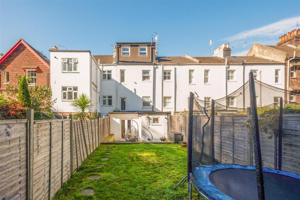 8 robertson road-29.jpg