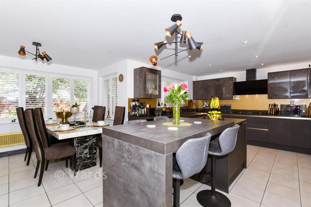 House in Tonbridge and Malling, Kings Hill - View 3