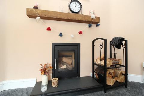 3 bedroom semi-detached house for sale, Lichfield Drive, Leicester LE8