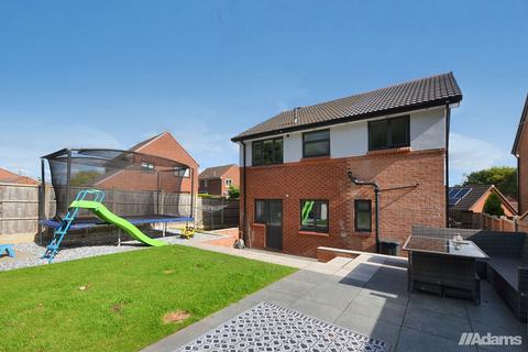 4 bedroom detached house for sale, Adlington Road, Runcorn