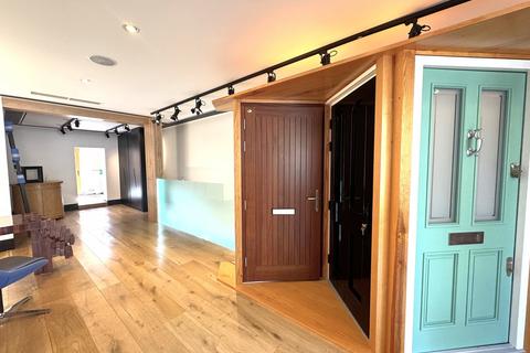 Retail property (high street) to rent, 63 East Hl London SW18 2QE