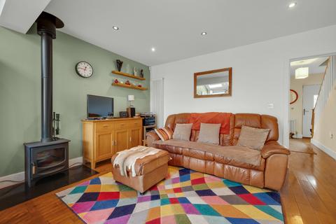 19 Simmil Road, Claygate, Esher, KT10 0RT