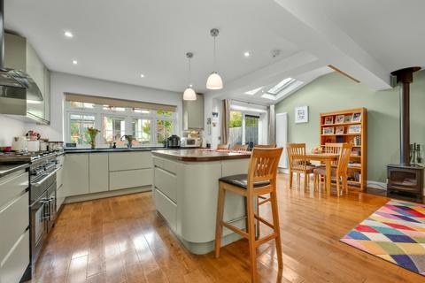 19 Simmil Road, Claygate, Esher, KT10 0RT