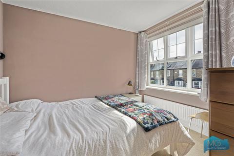 24 Vicars Moor Lane, London, N21 2QJ