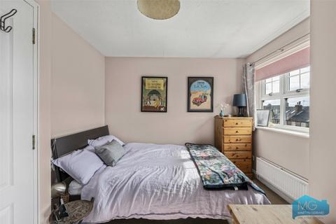 24 Vicars Moor Lane, London, N21 2QJ