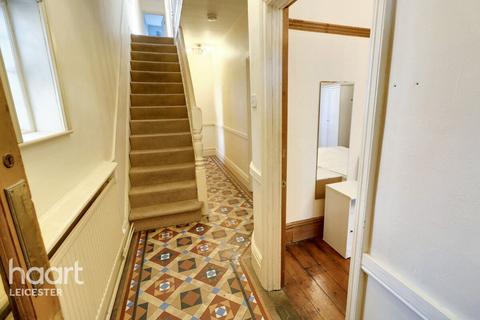 6 bedroom end of terrace house for sale, Victoria Park Road, Leicester