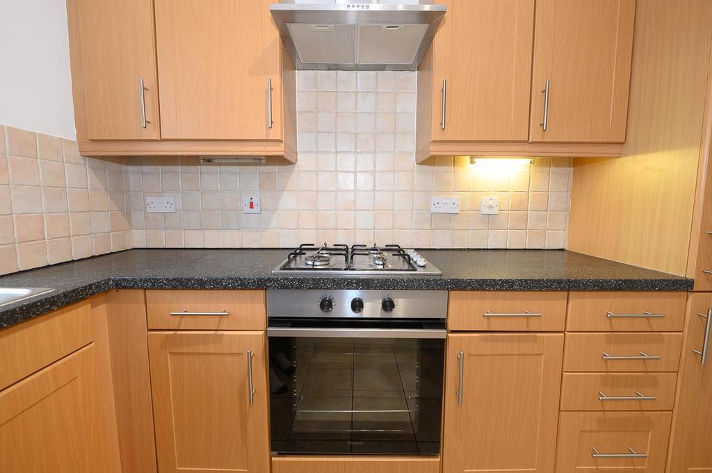 Kitchen pic 2.jpg