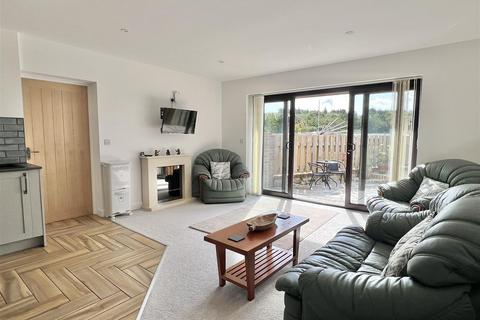 2 Roche Road, Stenalees, St Austell, PL26 8SY