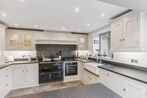 4 bedroom detached house for sale, High street, Sherington