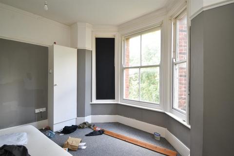 2 bedroom flat for sale, London Road, St Leonards-On-Sea TN37