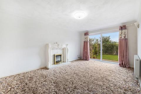 3 bedroom bungalow for sale, The Moorings, PE21