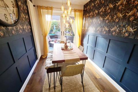 undefined, Robins Close, Droylsden