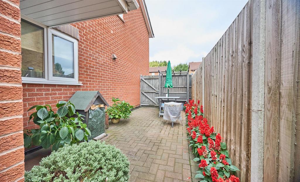 Cadle Close 11.jpg