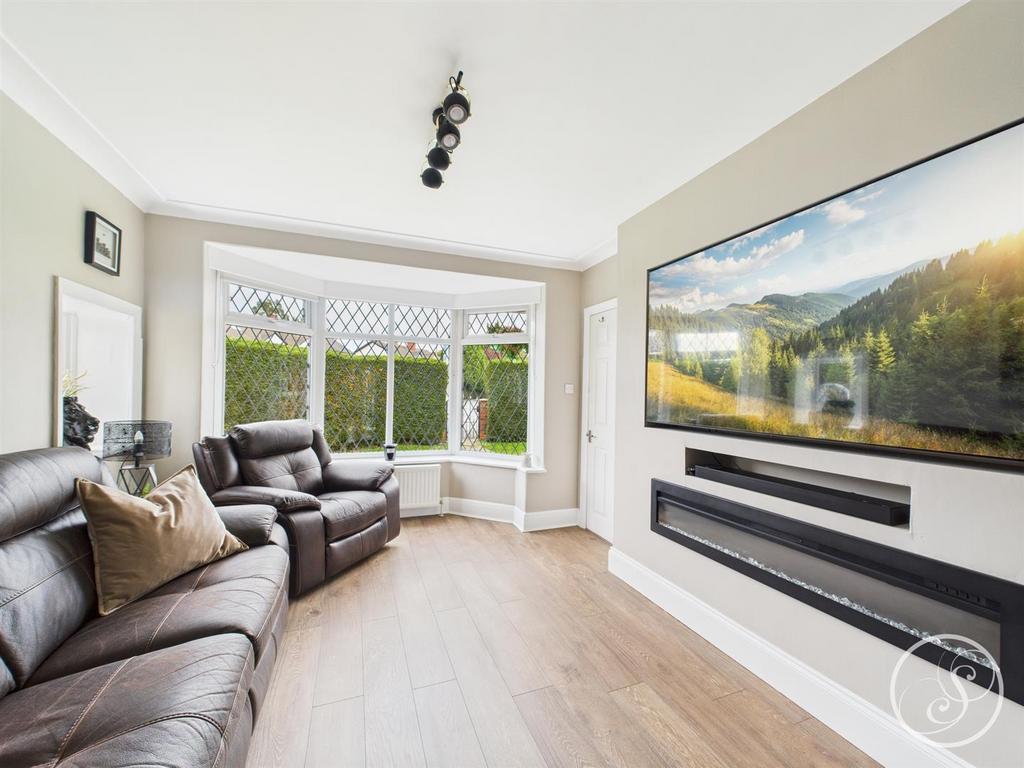 Second sitting room