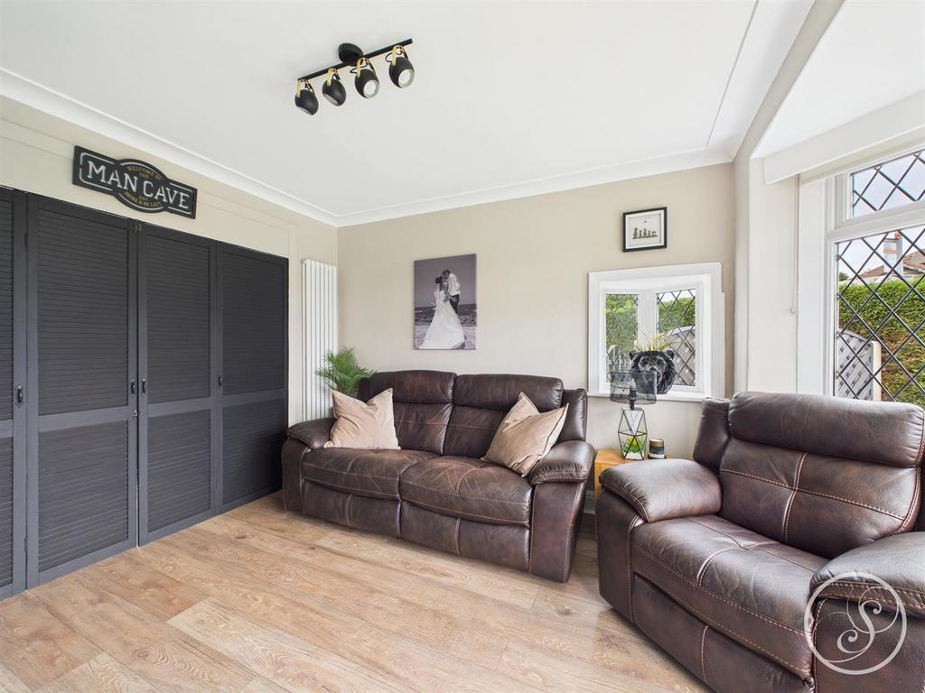 Second sitting room